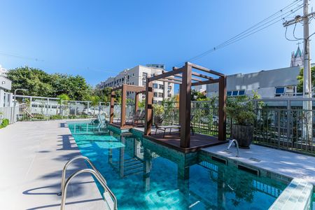 Studio para alugar com 29m², 1 quarto e 1 vaga Studio para alugar com 29m², 1 quarto e 1 vagaÁrea comum - Piscina
