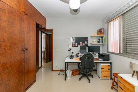 Apartamento à venda com 170m², 3 quartos e 1 vagaQuarto 2