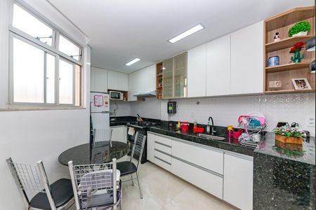Apartamento à venda com 170m², 3 quartos e 1 vagaCozinha