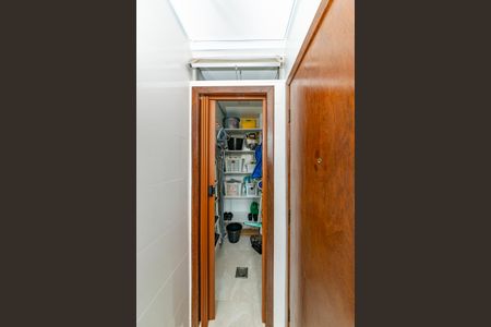 Apartamento à venda com 170m², 3 quartos e 1 vagaÁrea de Serviço