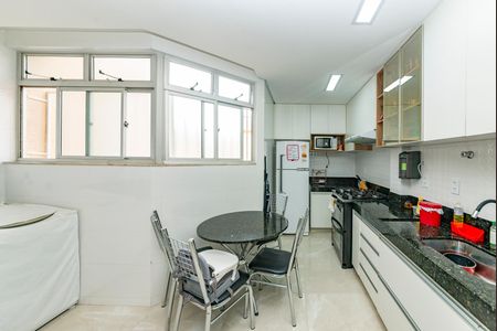 Apartamento à venda com 170m², 3 quartos e 1 vagaCozinha