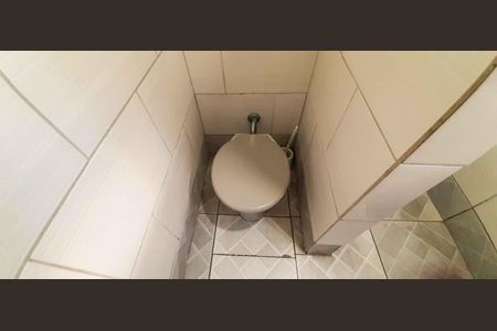 Casa à venda com 150m², 4 quartos e 1 vaga Casa à venda com 150m², 4 quartos e 1 vagaCasa 1 - Banheiro