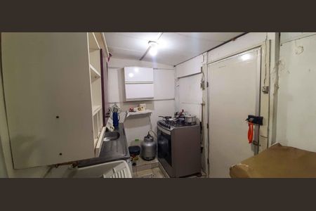 Casa à venda com 150m², 4 quartos e 1 vaga Casa à venda com 150m², 4 quartos e 1 vagaCasa 1 - Cozinha