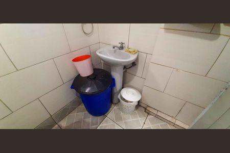 Casa à venda com 150m², 4 quartos e 1 vaga Casa à venda com 150m², 4 quartos e 1 vagaCasa 1 - Banheiro