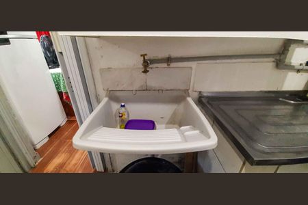 Casa à venda com 150m², 4 quartos e 1 vaga Casa à venda com 150m², 4 quartos e 1 vagaCasa 1 - Área de Serviço