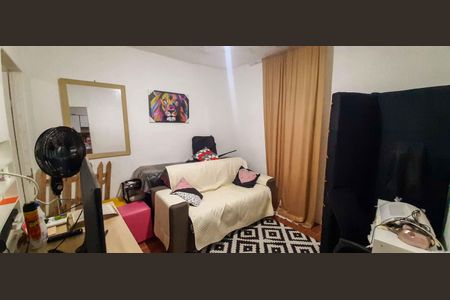 Casa à venda com 150m², 4 quartos e 1 vaga Casa à venda com 150m², 4 quartos e 1 vagaCasa 2 - Sala