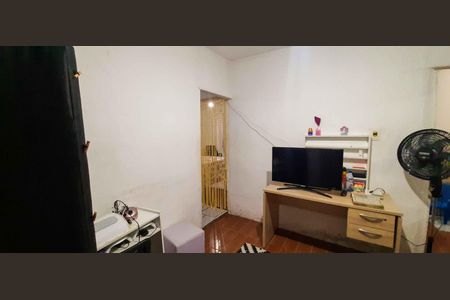 Casa à venda com 150m², 4 quartos e 1 vaga Casa à venda com 150m², 4 quartos e 1 vagaCasa 2 - Sala