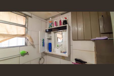 Casa à venda com 150m², 4 quartos e 1 vaga Casa à venda com 150m², 4 quartos e 1 vagaCasa 1 - Banheiro