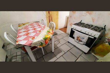 Casa à venda com 150m², 4 quartos e 1 vaga Casa à venda com 150m², 4 quartos e 1 vagaCasa 2 - Cozinha