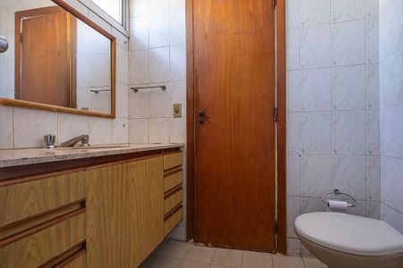 Apartamento à venda com 105m², 2 quartos e 2 vagas Apartamento à venda com 105m², 2 quartos e 2 vagasSuíte - Banheiro