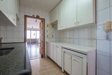 Apartamento à venda com 105m², 2 quartos e 2 vagas Apartamento à venda com 105m², 2 quartos e 2 vagasCozinha
