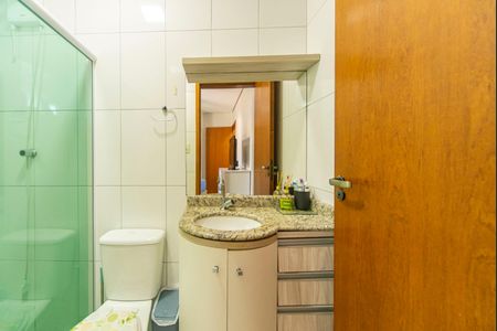 Casa à venda com 164m², 3 quartos e 2 vagas Casa à venda com 164m², 3 quartos e 2 vagasBanheiro da Suíte