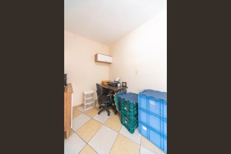 Casa à venda com 164m², 3 quartos e 2 vagas Casa à venda com 164m², 3 quartos e 2 vagasEscritório da Garagem