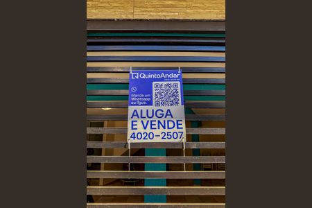 Casa à venda com 164m², 3 quartos e 2 vagas Casa à venda com 164m², 3 quartos e 2 vagasFachada e placa