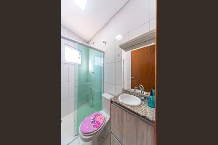 Casa à venda com 164m², 3 quartos e 2 vagas Casa à venda com 164m², 3 quartos e 2 vagasBanheiro 2