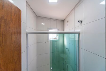 Casa à venda com 164m², 3 quartos e 2 vagas Casa à venda com 164m², 3 quartos e 2 vagasBanheiro 2