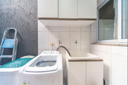 Casa à venda com 164m², 3 quartos e 2 vagas Casa à venda com 164m², 3 quartos e 2 vagasÁrea de Serviço