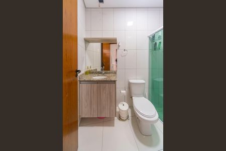 Casa à venda com 164m², 3 quartos e 2 vagas Casa à venda com 164m², 3 quartos e 2 vagasBanheiro 1