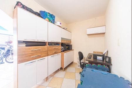 Casa à venda com 164m², 3 quartos e 2 vagas Casa à venda com 164m², 3 quartos e 2 vagasEscritório da Garagem