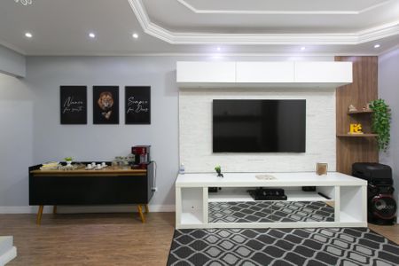 Casa à venda com 170m², 3 quartos e 2 vagasSala