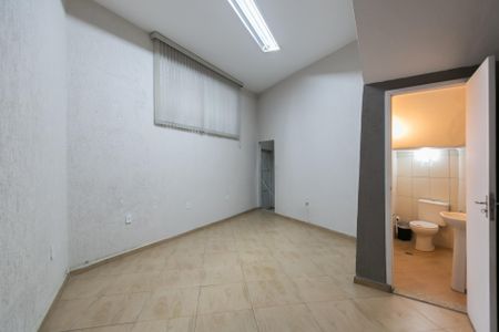 Casa à venda com 170m², 3 quartos e 2 vagasSuíte 2