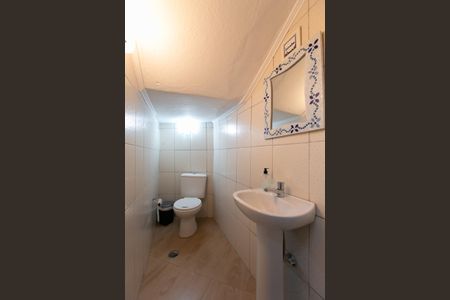 Casa à venda com 170m², 3 quartos e 2 vagasBanheiro da Suíte 2