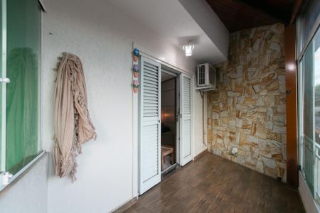 Casa à venda com 170m², 3 quartos e 2 vagasVaranda da Suíte 1