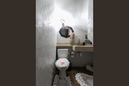 Casa à venda com 170m², 3 quartos e 2 vagasLavabo