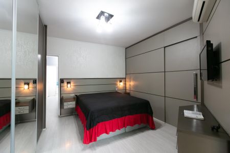 Casa à venda com 170m², 3 quartos e 2 vagasSuíte 1