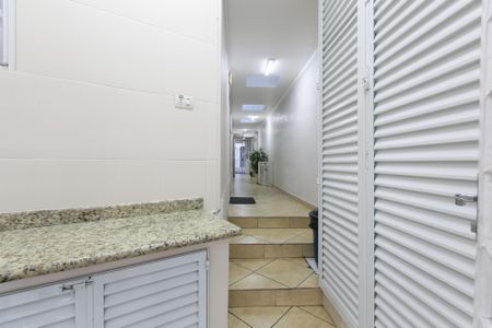 Casa à venda com 170m², 3 quartos e 2 vagasCorredor