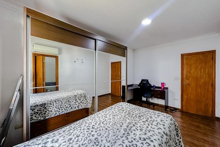 Casa à venda com 380m², 3 quartos e 5 vagasSuíte 2