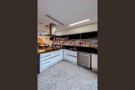 Casa à venda com 380m², 3 quartos e 5 vagasCozinha