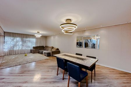 Casa à venda com 380m², 3 quartos e 5 vagasSala