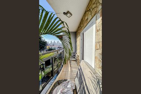 Casa à venda com 380m², 3 quartos e 5 vagasVaranda da Suíte 1