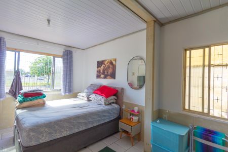 Casa à venda com 550m², 4 quartos e 3 vagas Casa à venda com 550m², 4 quartos e 3 vagasQuarto 1