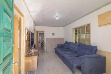 Casa à venda com 550m², 4 quartos e 3 vagas Casa à venda com 550m², 4 quartos e 3 vagasSala