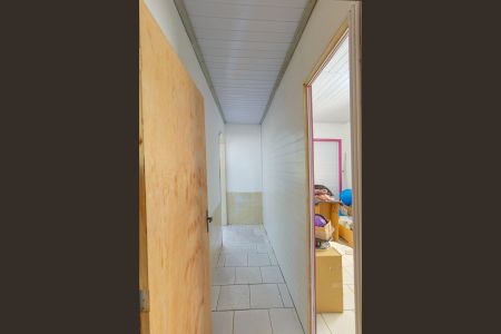 Casa à venda com 550m², 4 quartos e 3 vagas Casa à venda com 550m², 4 quartos e 3 vagasCorredor