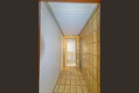 Casa à venda com 550m², 4 quartos e 3 vagas Casa à venda com 550m², 4 quartos e 3 vagasCorredor