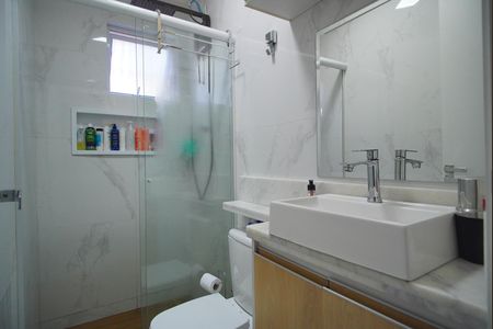 Casa à venda com 101m², 2 quartos e 3 vagasBanheiro suíte 1 