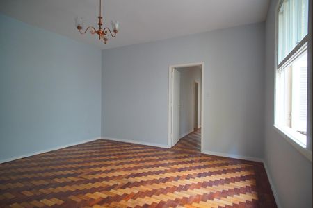 Apartamento à venda com 83m², 2 quartos e sem vagaSala