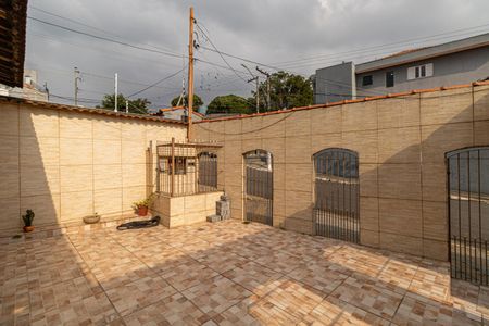 Casa à venda com 500m², 6 quartos e 3 vagas Casa à venda com 500m², 6 quartos e 3 vagasCasa 1 - Quintal