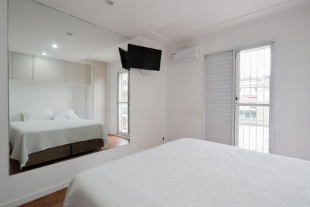Casa à venda com 138m², 3 quartos e 2 vagasSuíte