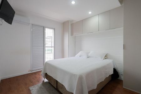Casa à venda com 138m², 3 quartos e 2 vagasSuíte