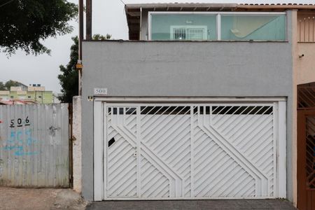Casa à venda com 138m², 3 quartos e 2 vagasFachada