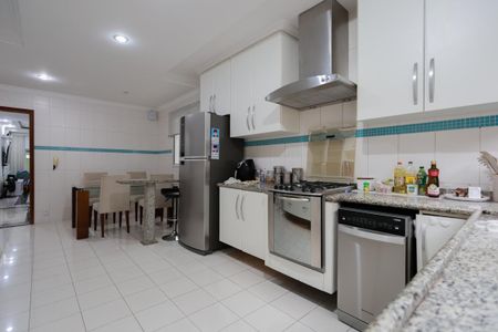 Casa à venda com 138m², 3 quartos e 2 vagasCopa e Cozinha