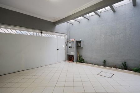 Casa à venda com 138m², 3 quartos e 2 vagasGaragem