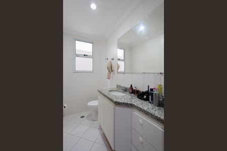 Casa à venda com 138m², 3 quartos e 2 vagasLavabo