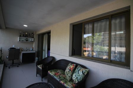 Apartamento à venda com 90m², 3 quartos e 1 vagaVaranda