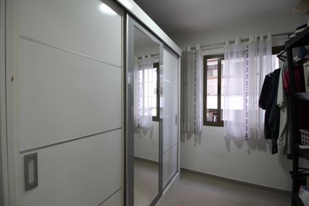 Apartamento à venda com 90m², 3 quartos e 1 vagaQuarto 2