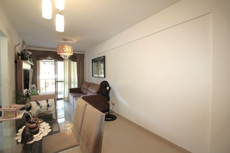 Apartamento à venda com 90m², 3 quartos e 1 vagaSala